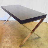 Flat office with metal feet of the 80s