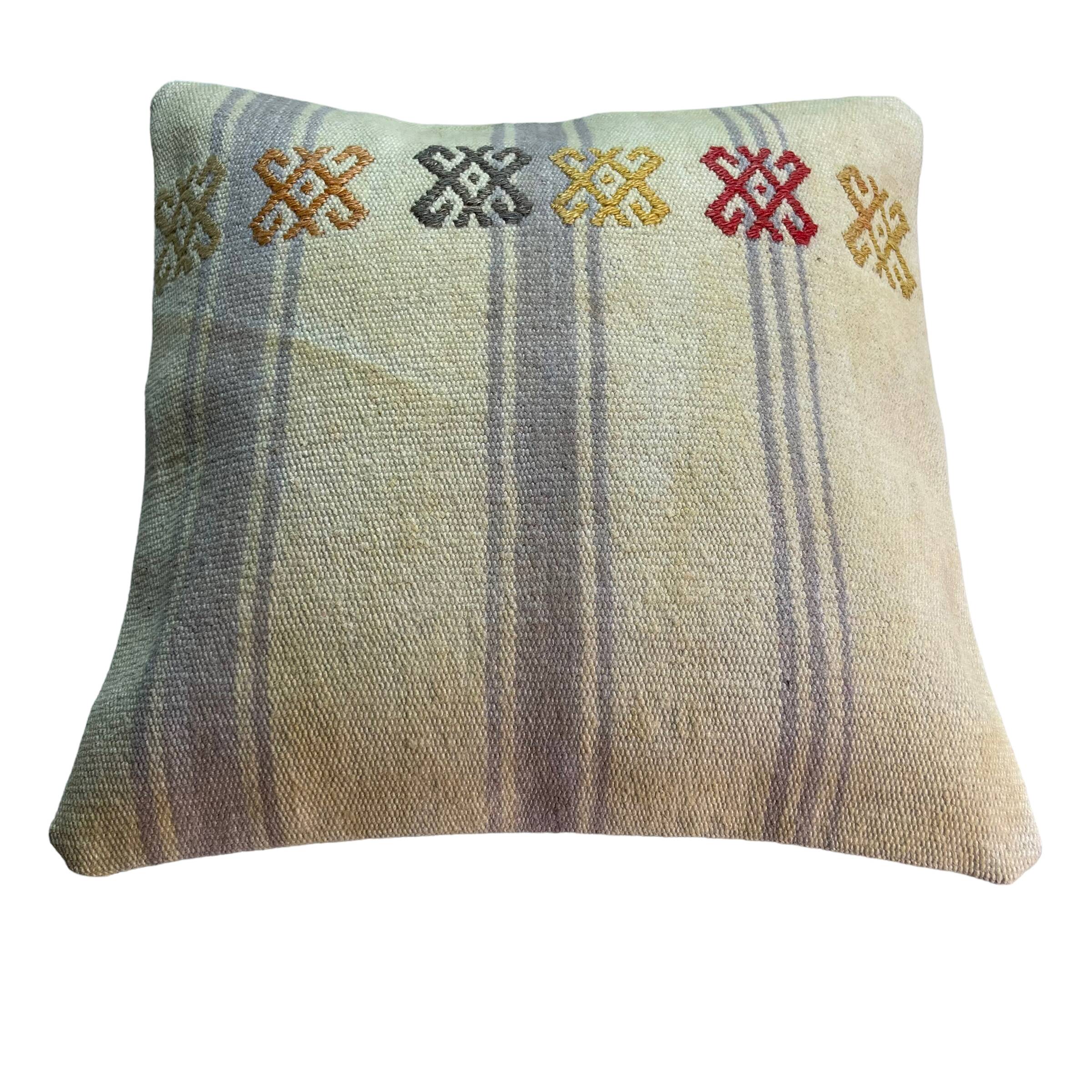 Vintage turkish kilim cushion cover , 40 x 40 cm