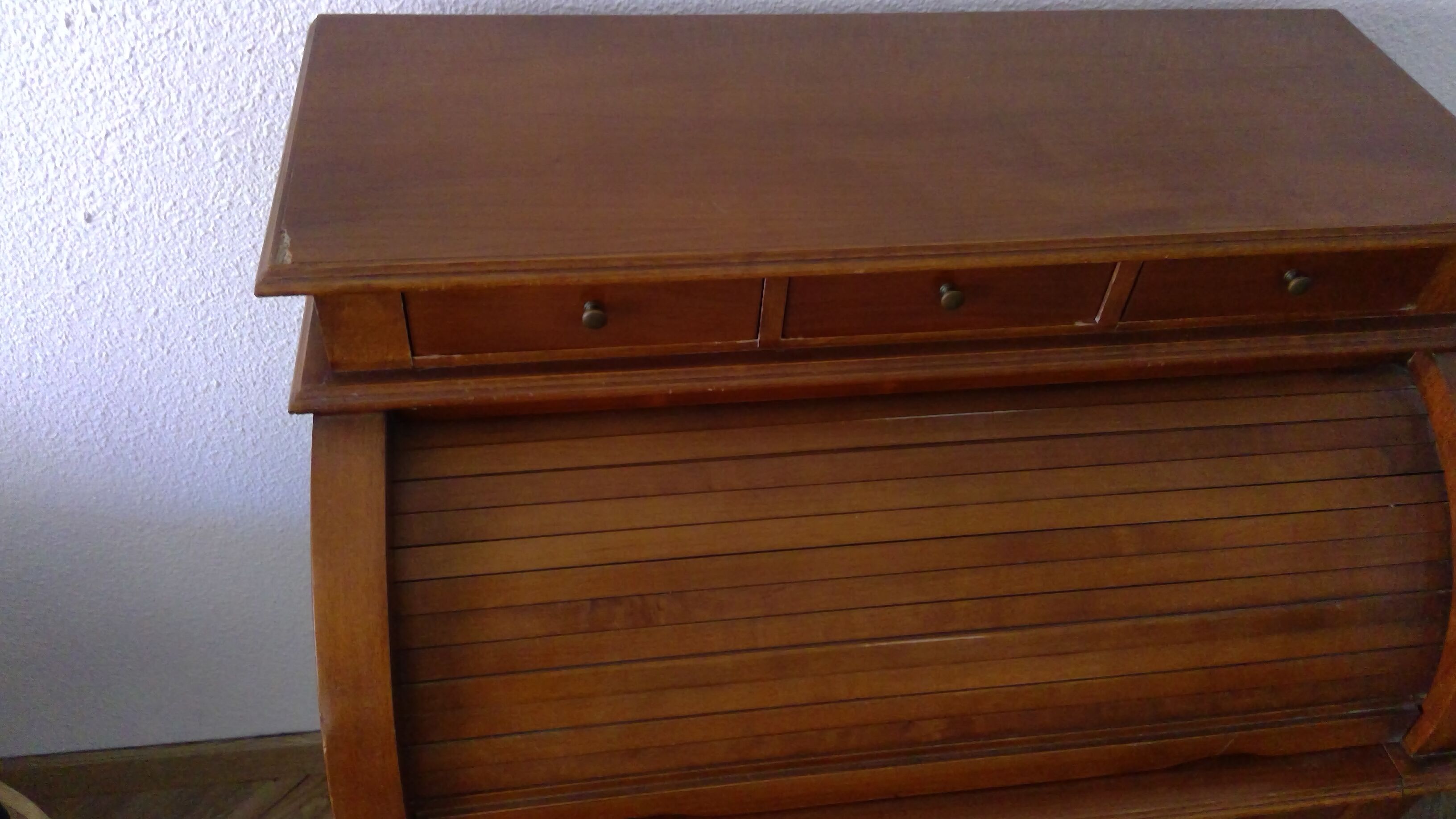 Secretary cylinder