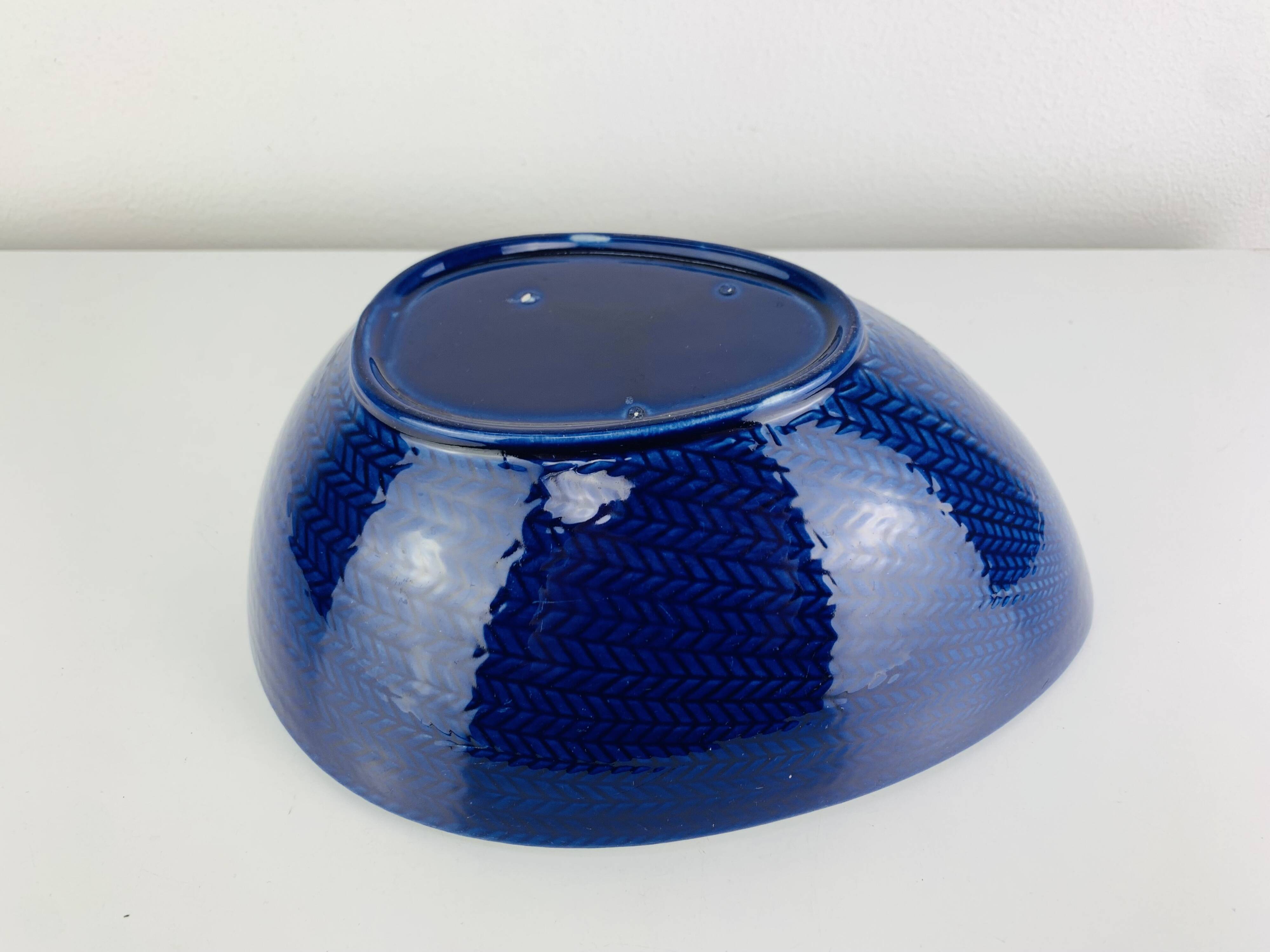 Dish and bowl Blå eld by Hertha Bengtson for Rörstrand Sweden, ceramic.