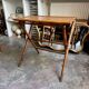 Table pliante en bois imitant le bambou
