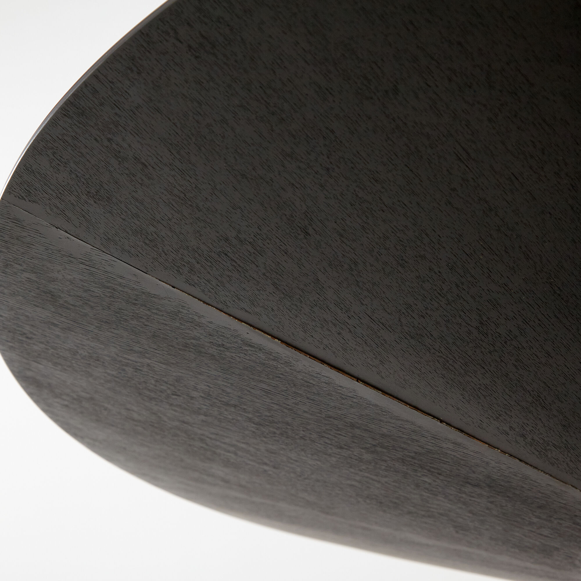 BoConcept Amari dining table