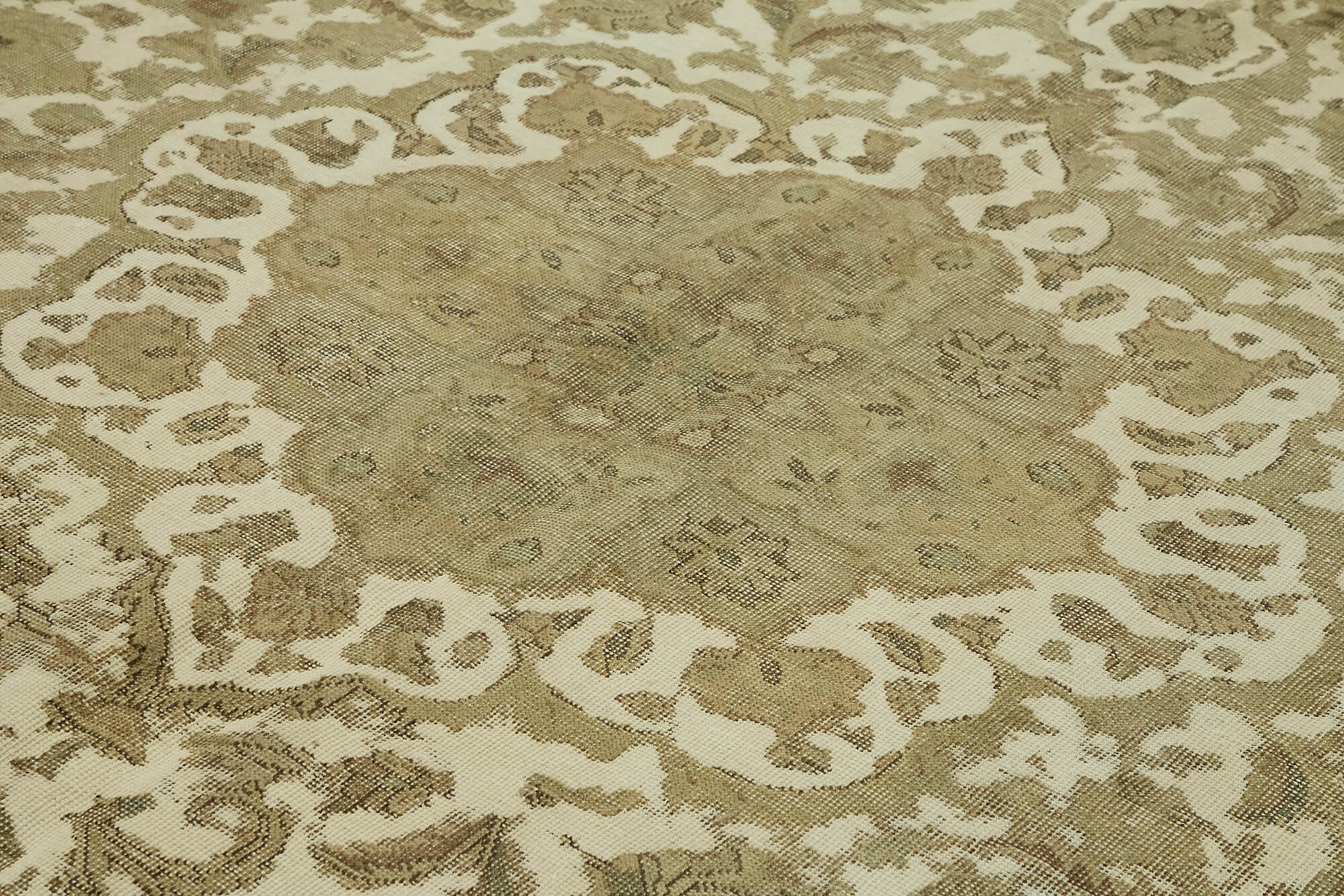1980s 300 cm x 395 cm beige wool carpet