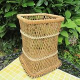 Vintage wicker and scoubidou basket
