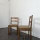 Paire de chaises en chêne des années 40
