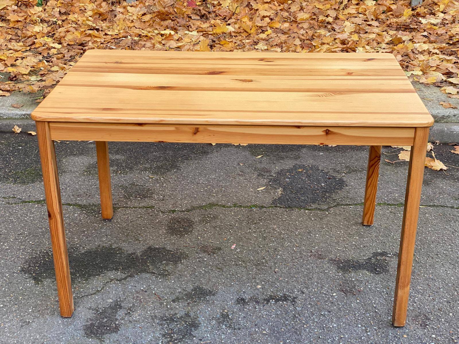 Scandinavian solid wood kitchen dining table for 4 people