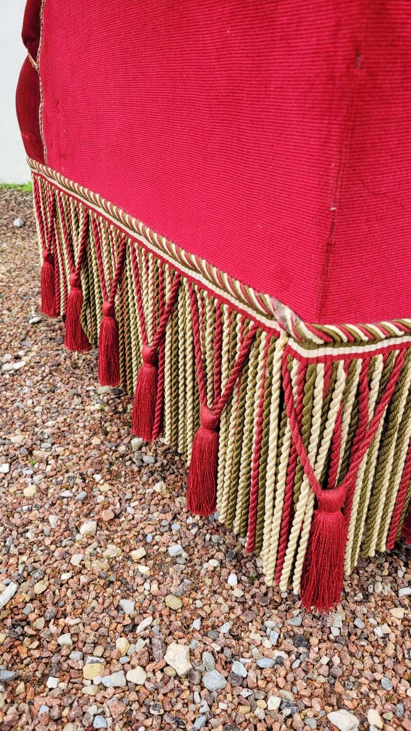 Velvet corner toad armchair, Napoleon III period