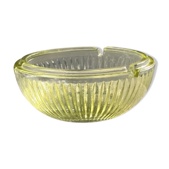 Cendrier en verre moulé