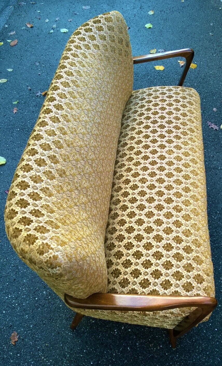 Sofa cocktail with armrests