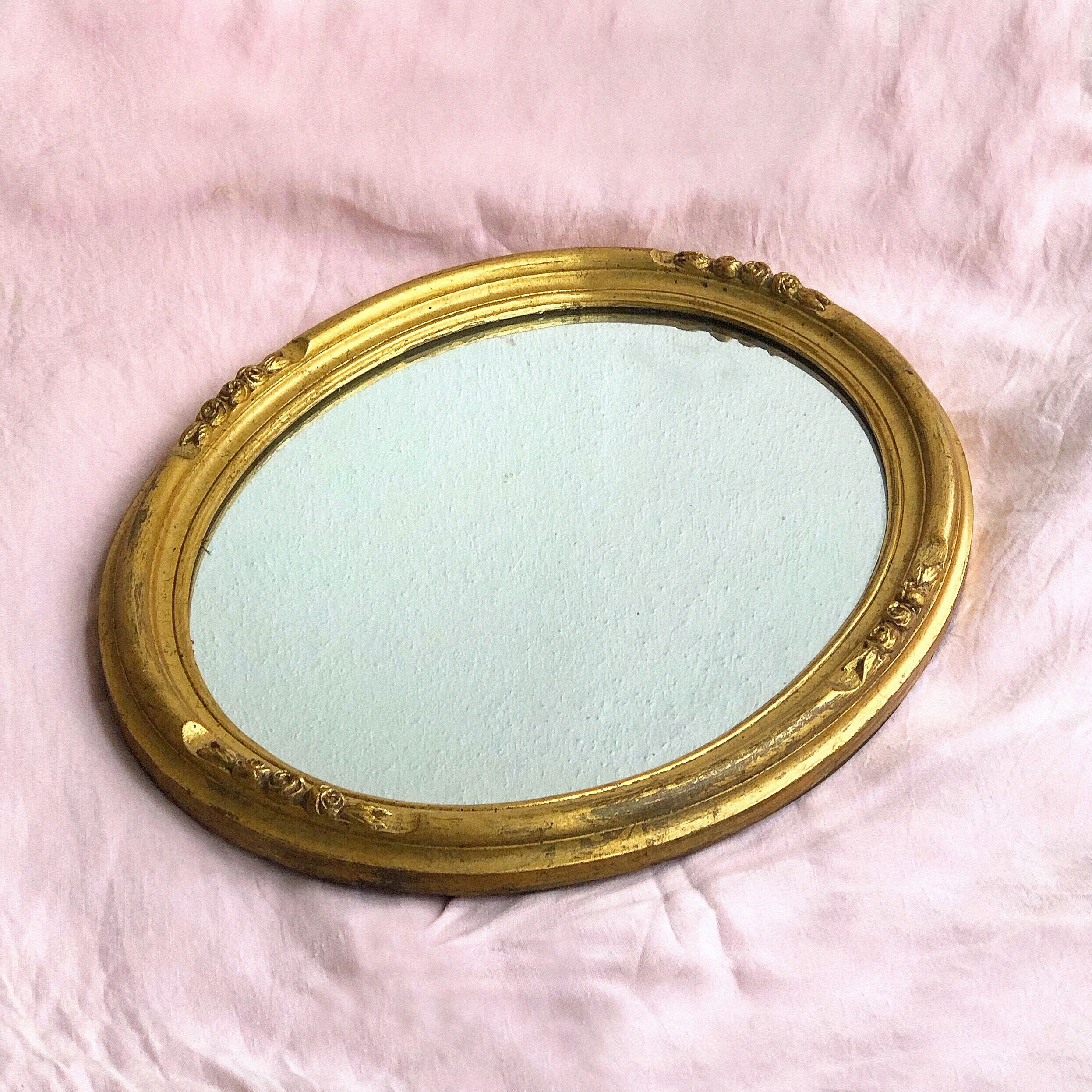 Golden wall medallion mirror 46cm