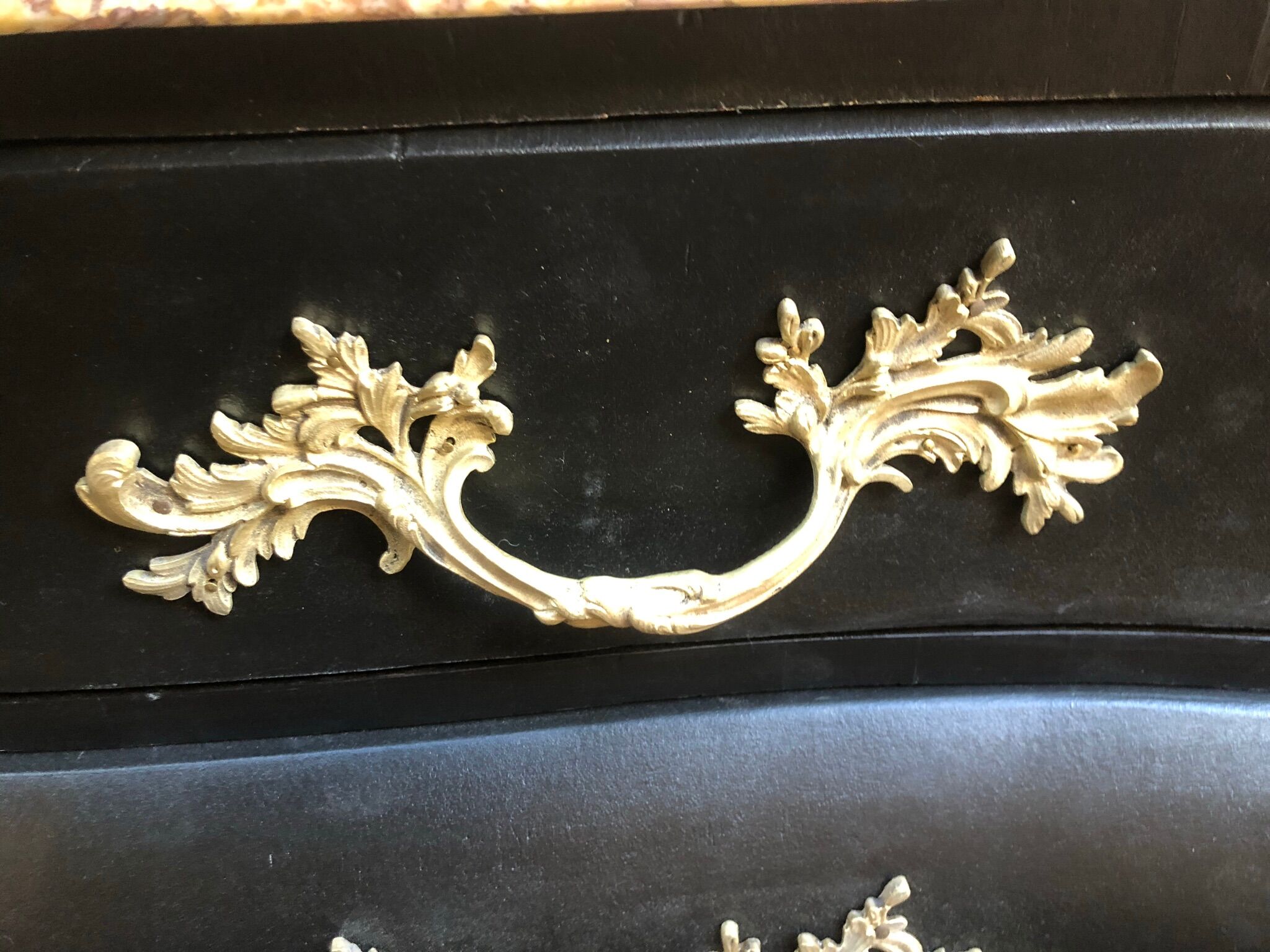 Chest of drawers "tomb" patinated black regency style