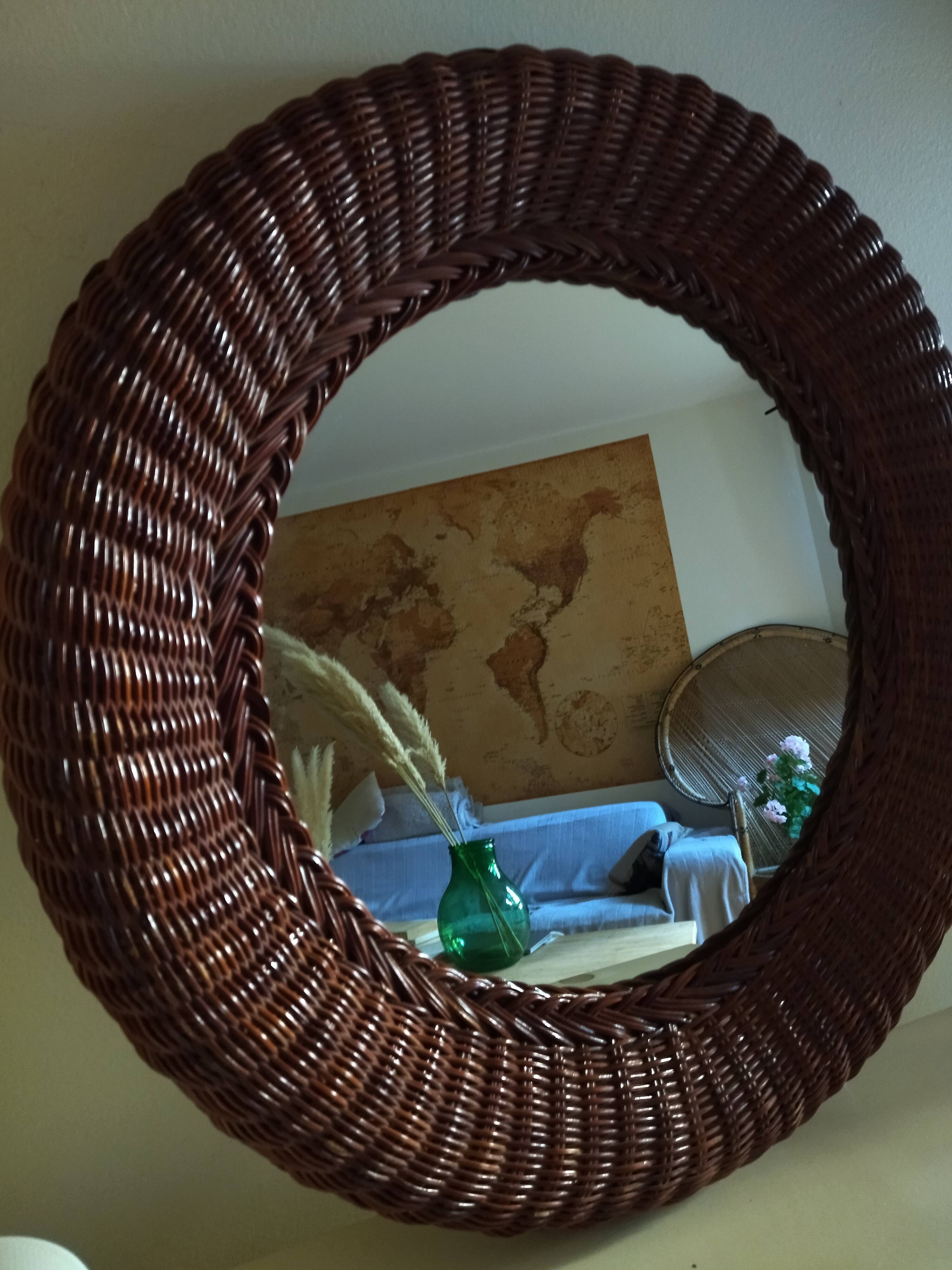 Round mirror, dark rattan