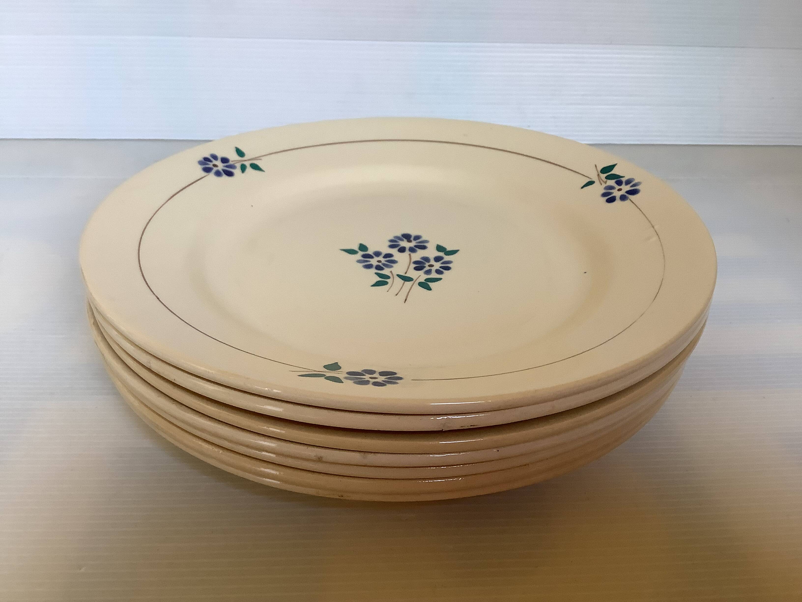 Seven old plates Geneviève Orchies Moulin des Loups