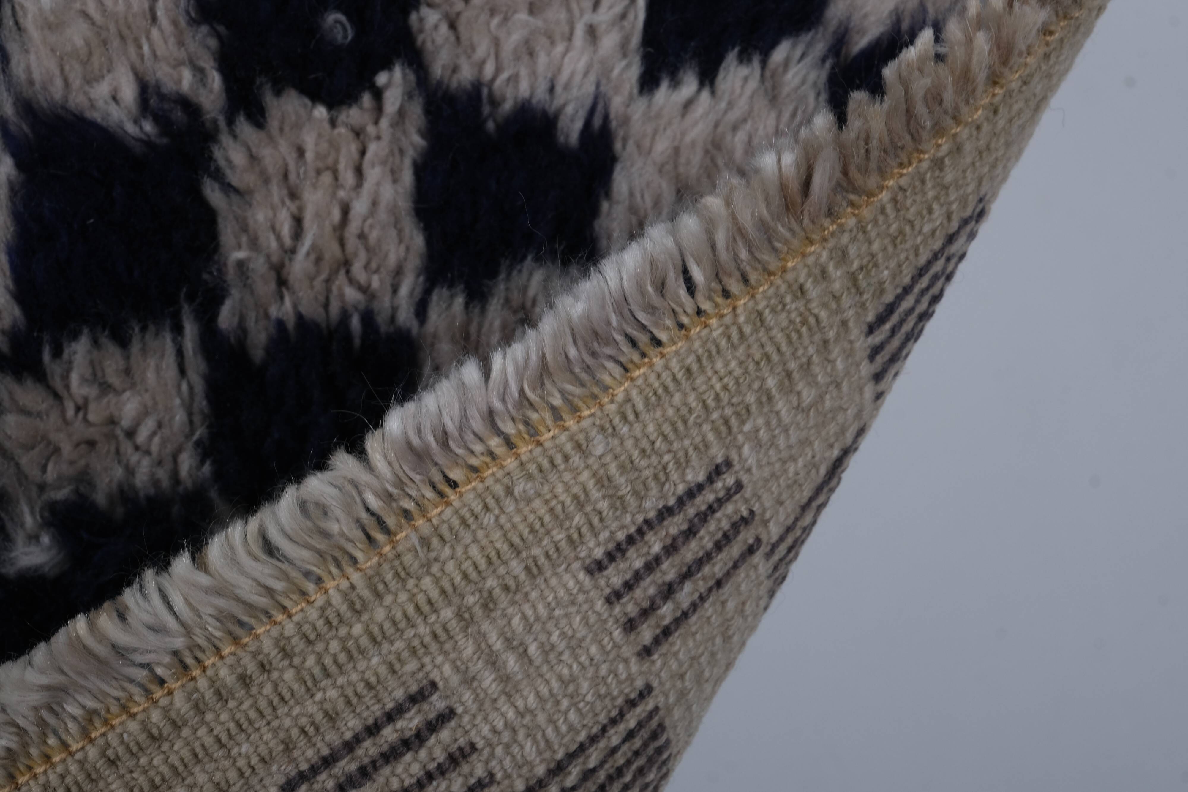 Vintage Turkish Oushak Rug Handwoven 77x140 cm