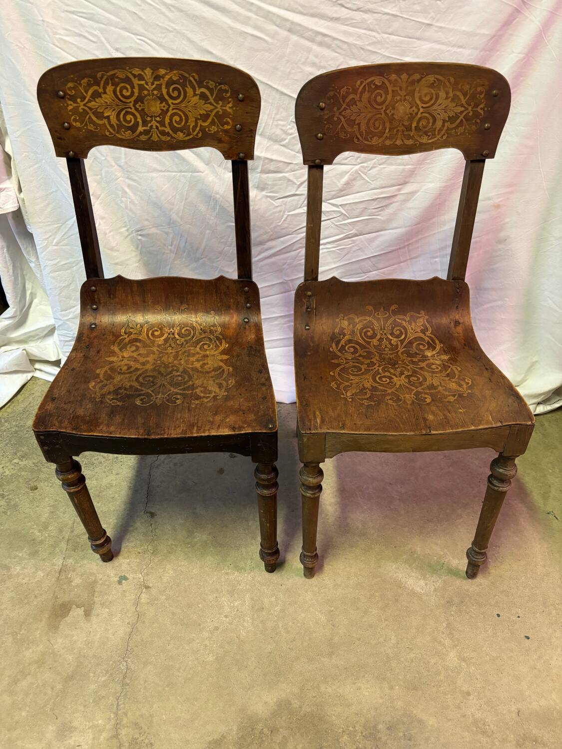 Chaises de bistrot de campagne