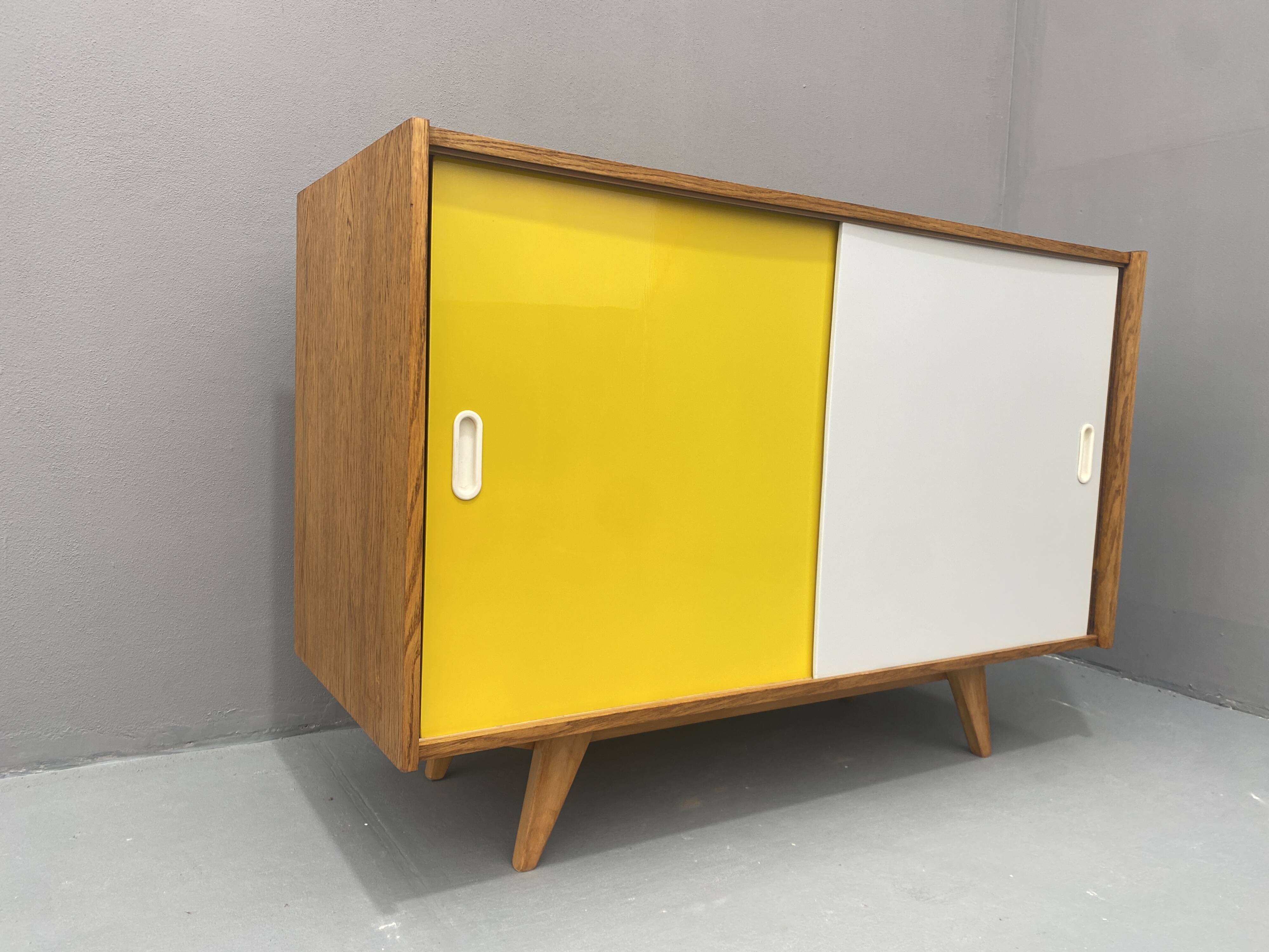 Mid century sideboard U-452 by Jiří Jiroutek, 1960´s, Czechoslovakia