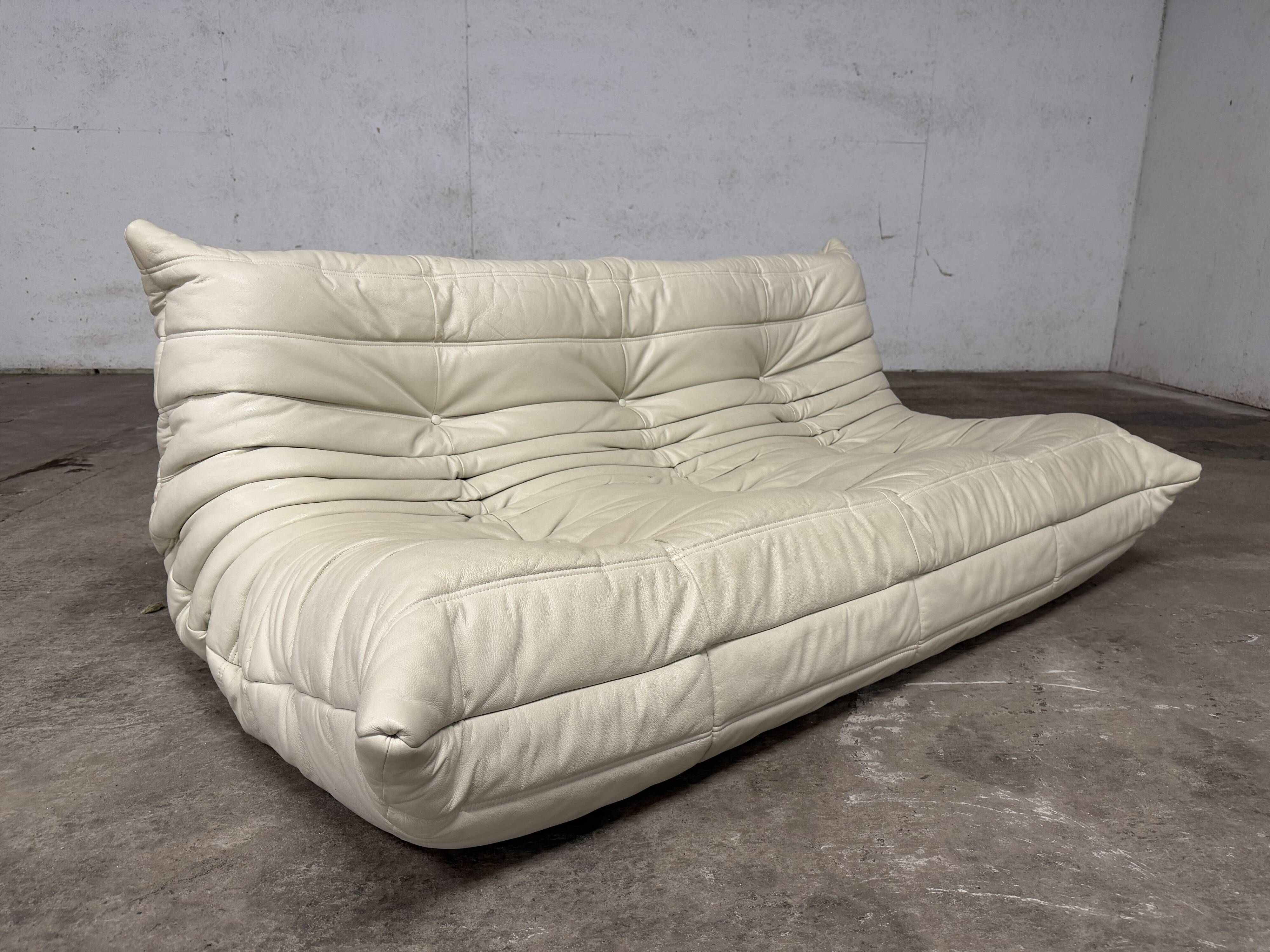 100% authentic ligne roset togo 3-seater beige leather in top condition!