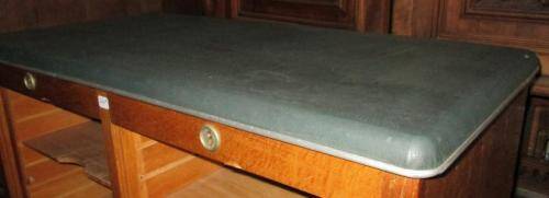 Double roll-top filing cabinet