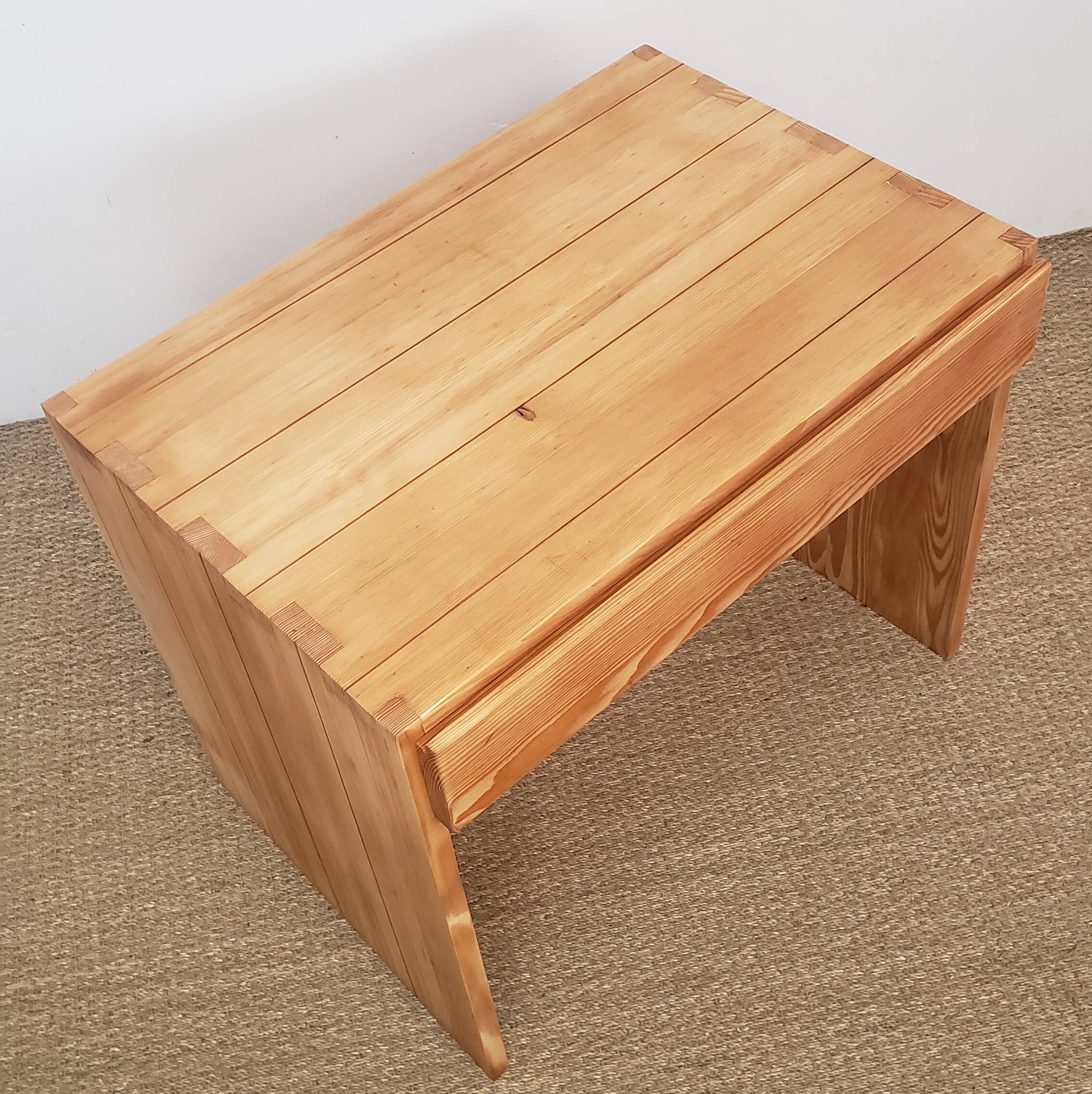 Solid pine desk - Maison Regain, Savoie model, 1960s