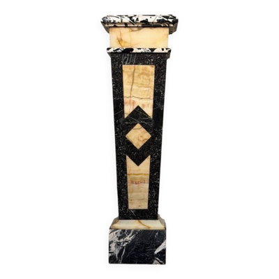 Gaine en marbre grand antique, onyx et gris saint Anne vers 1880