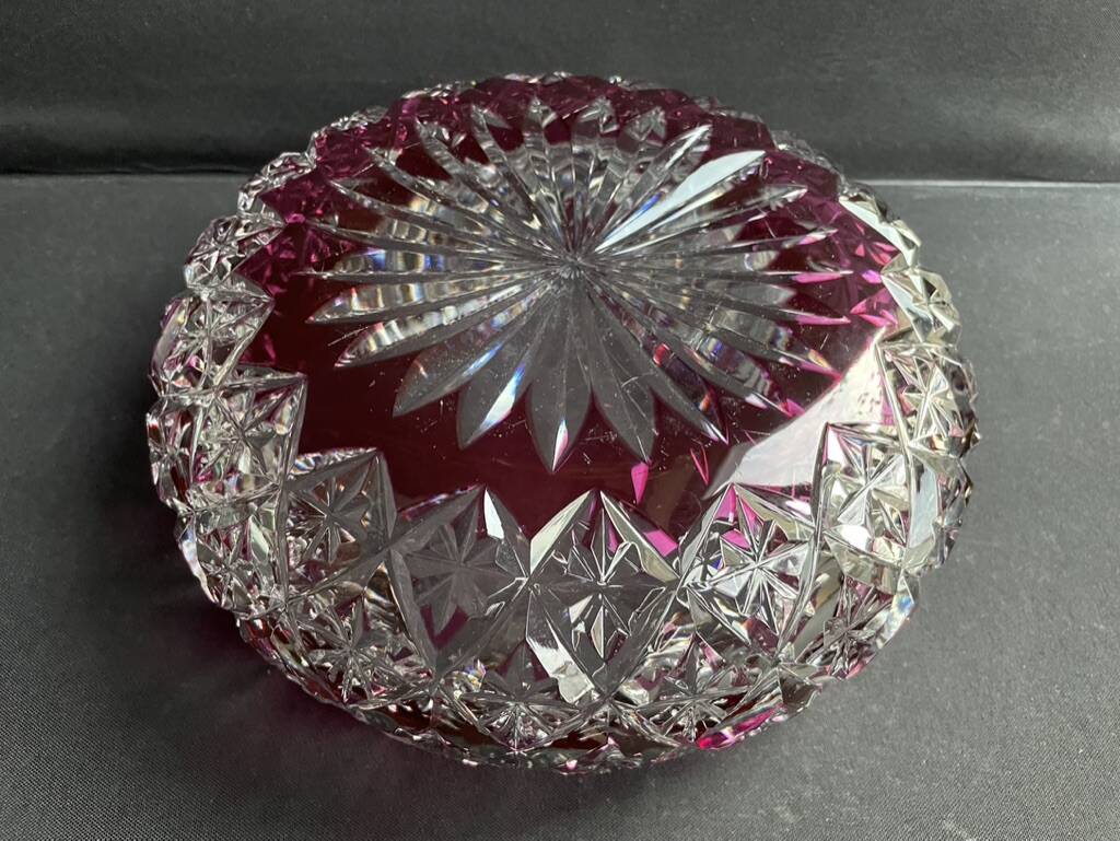 Salad bowl or bowl – Cut crystal overlay - Saint Louis
