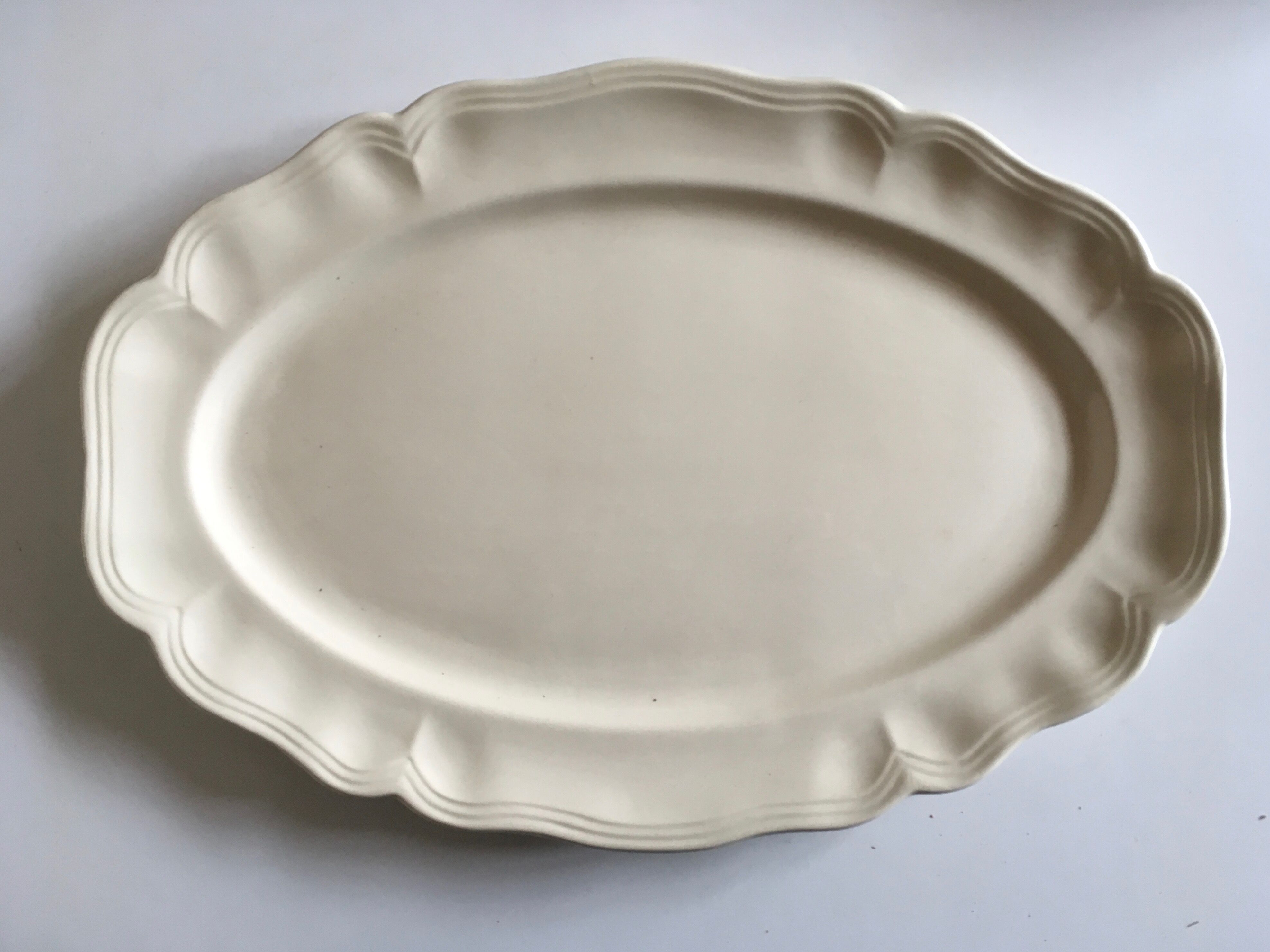 Sarreguemines ivory dish with oval godrons 38cm