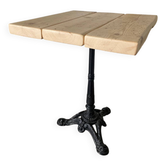Industrial style cast iron central leg bistro table