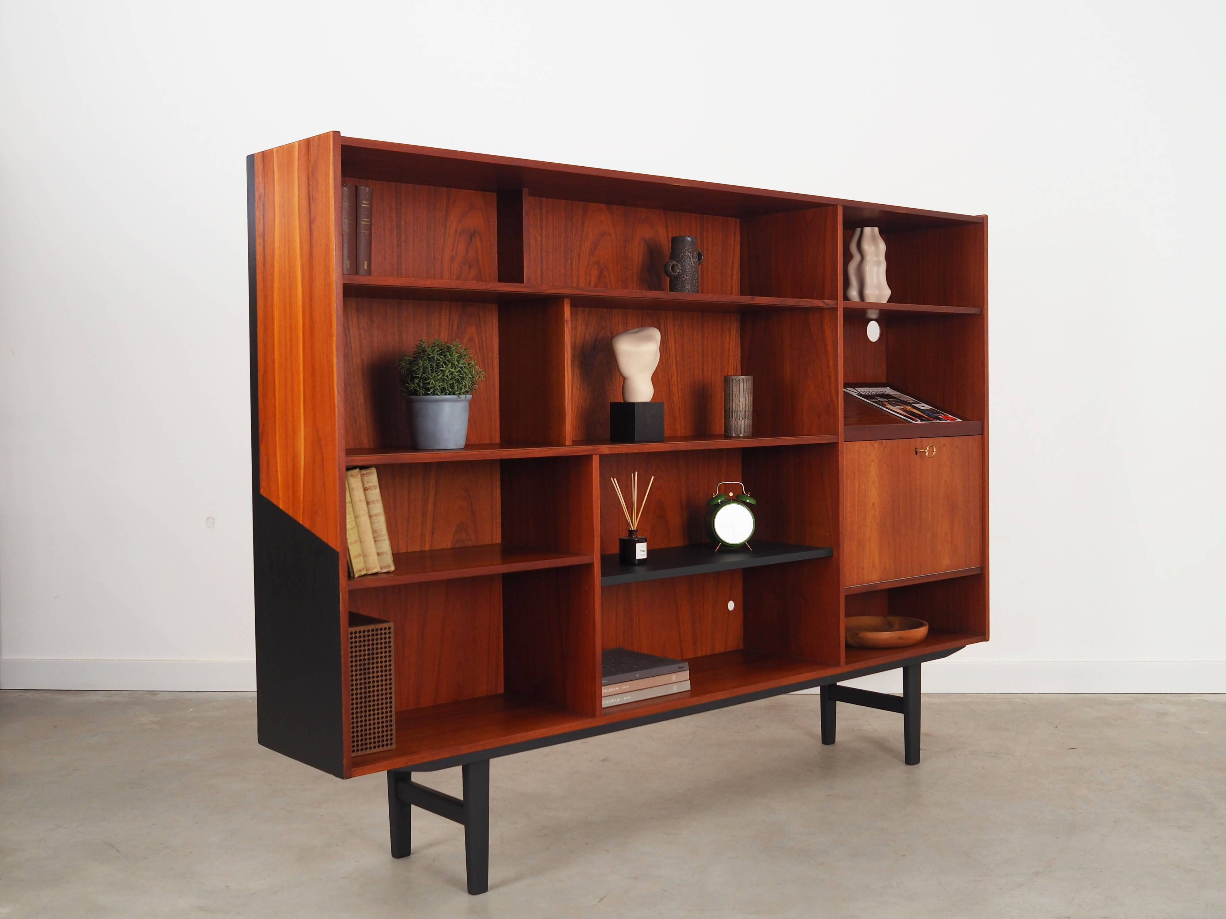 Teak bookcase, Danish design, 1970s, production: Denmark