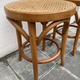 Paire de tabourets cannés en bois courbé
