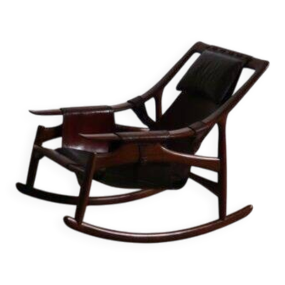 Chaise berçante Liceu de Artes e Ofícios avec repose-pieds, Brésil années 1960