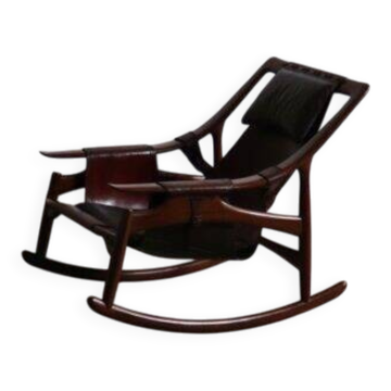 Chaise berçante Liceu de Artes e Ofícios avec repose-pieds, Brésil années 1960