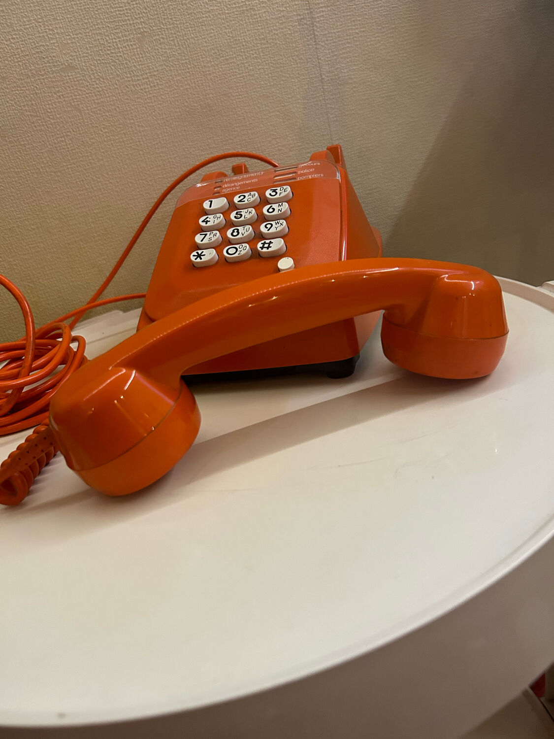 Téléphone Socotel s63 vintage orange
