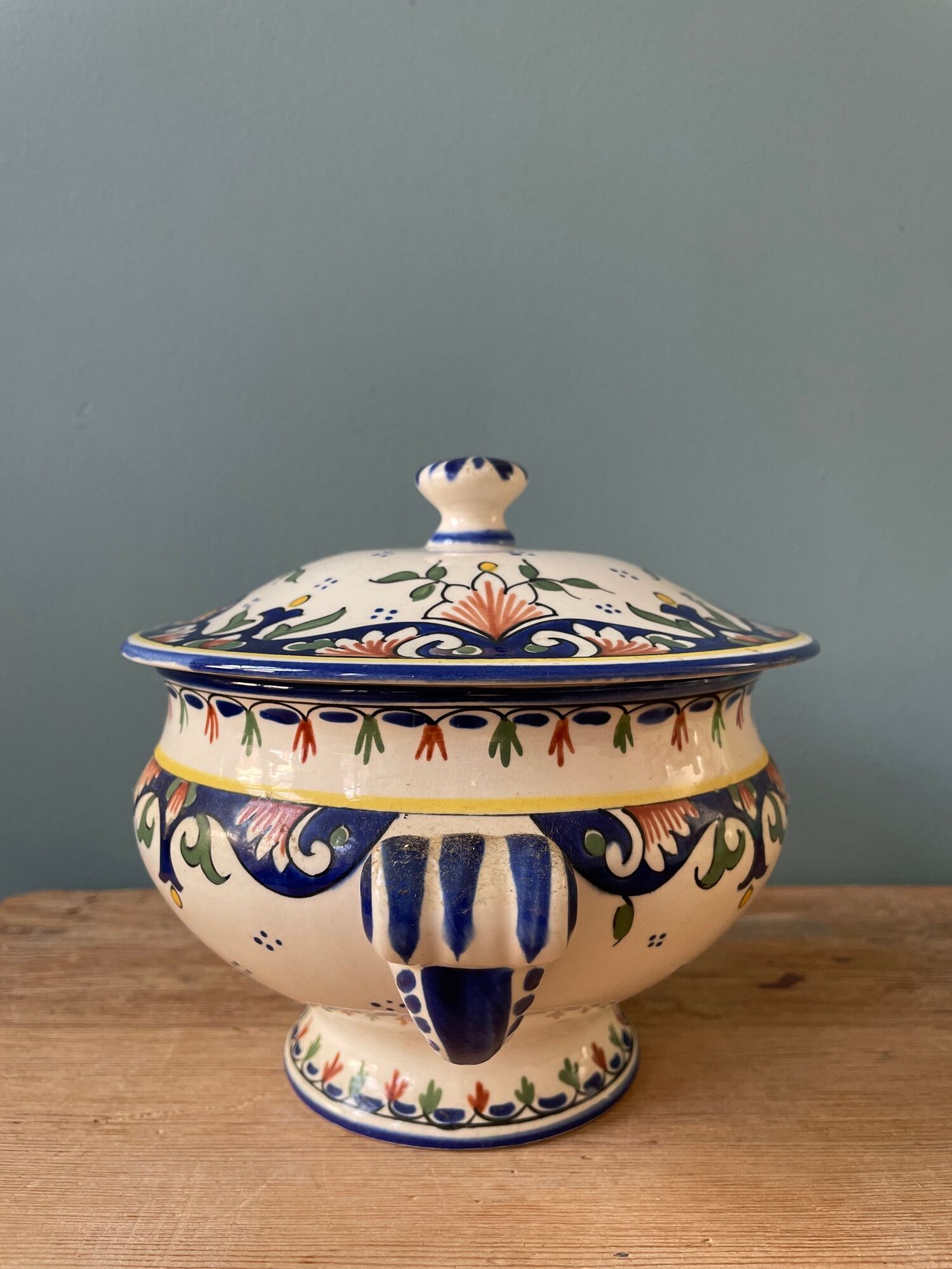 Soup pot in earthenware Vieux Rouen handmade