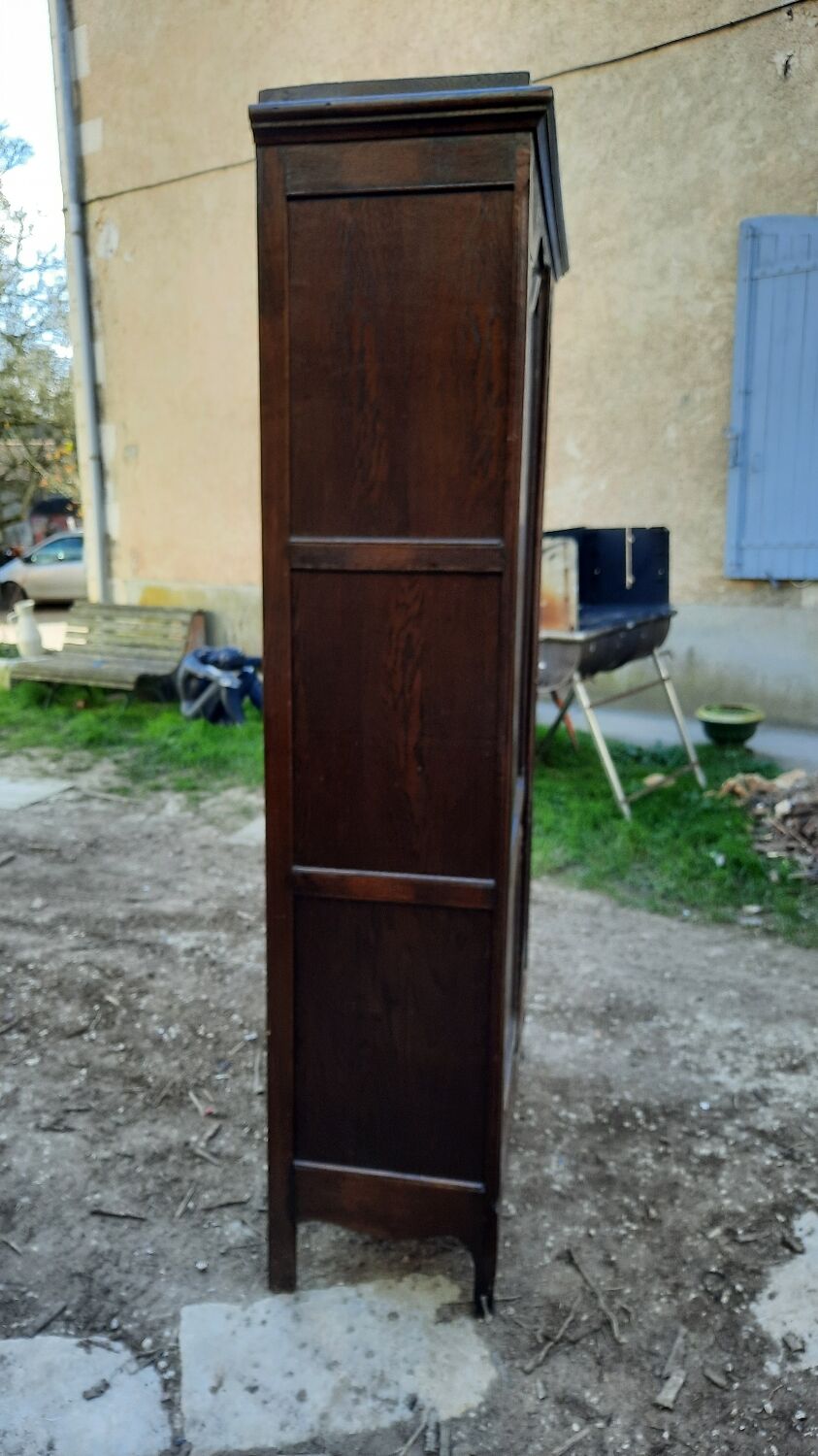Armoire vintage