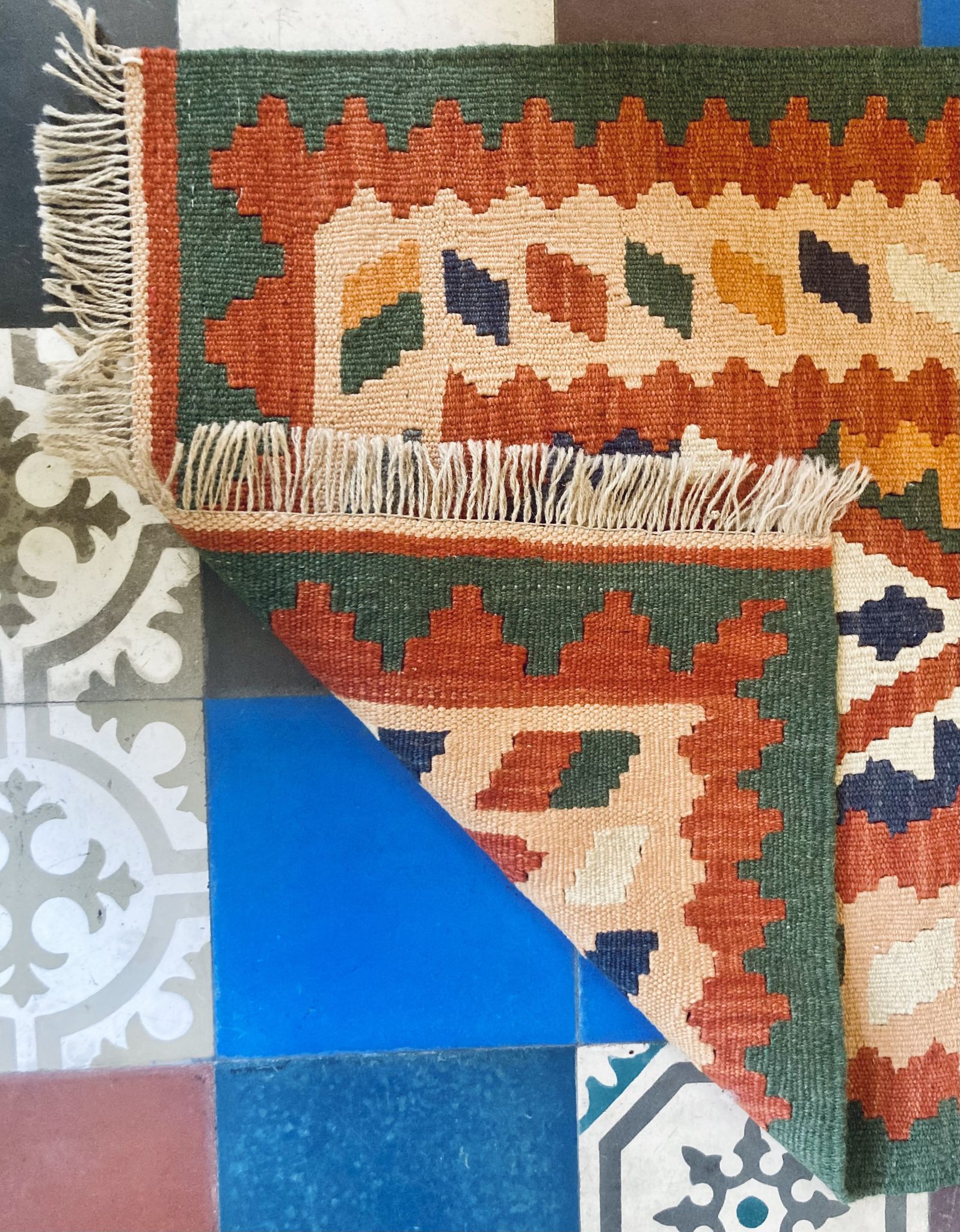 Kilim Shirazi in Green, terracotta and sky blue wool, handmade