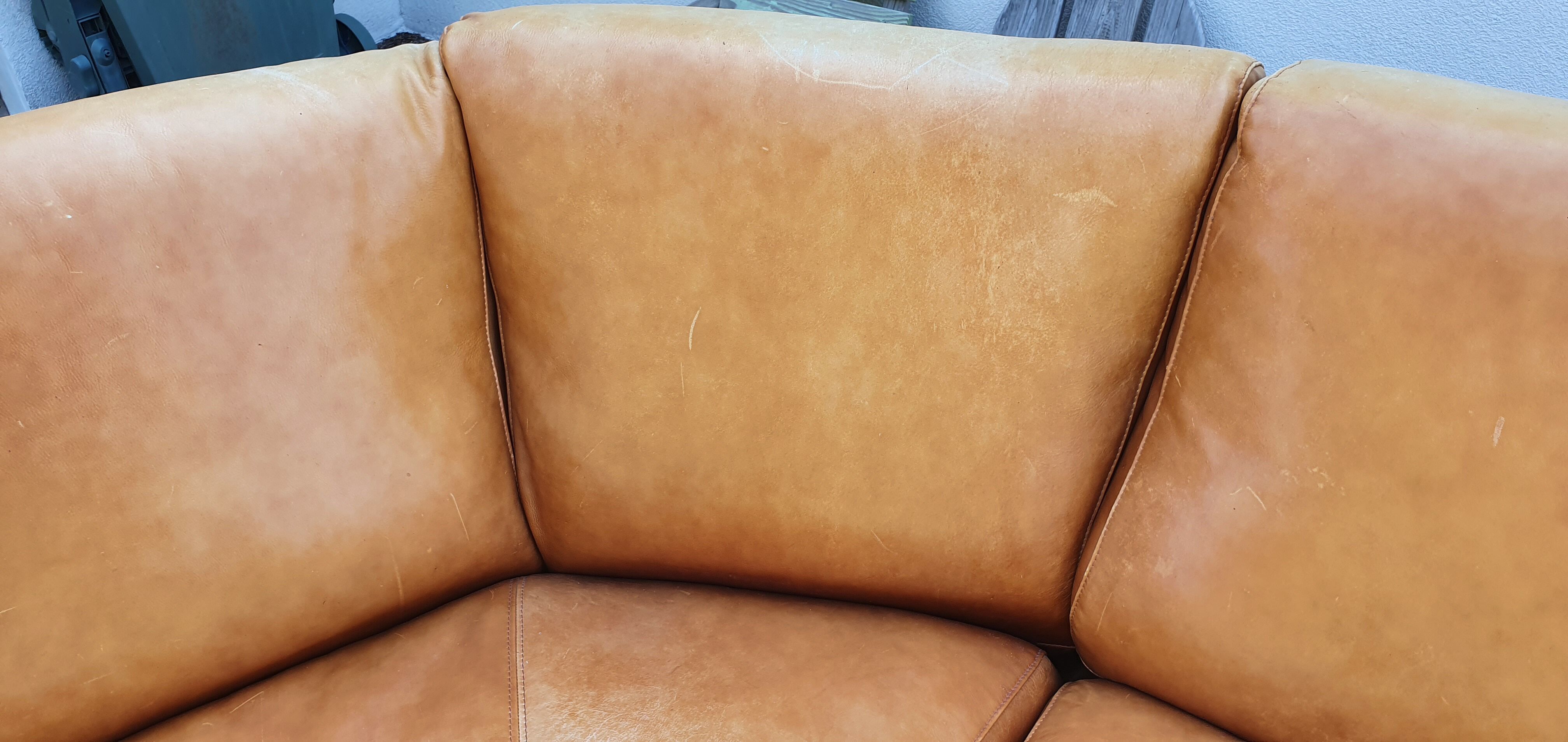Corner sofa Roche Bobois camel leather 1980.