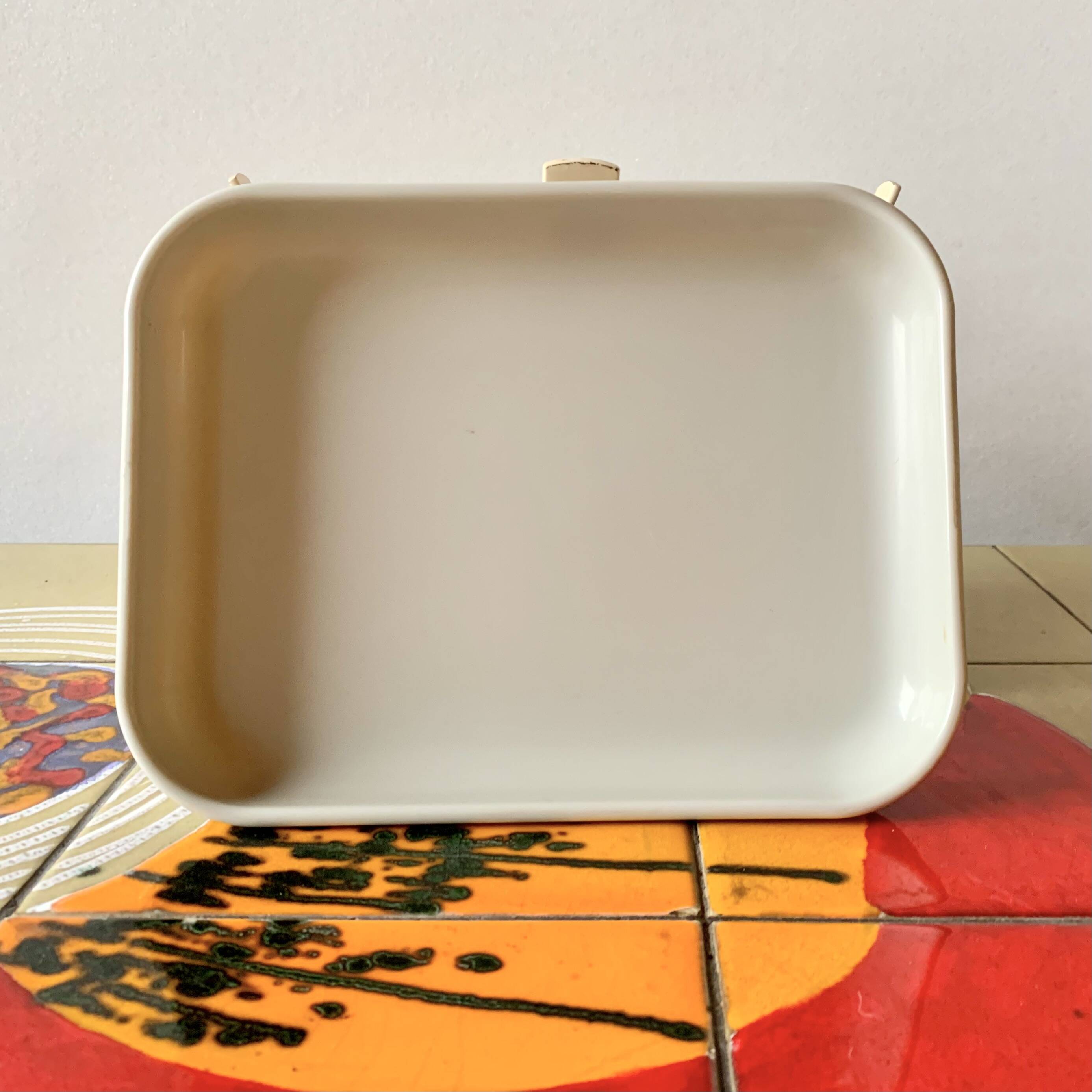 Old Lyssex kitchen scale - Force 10