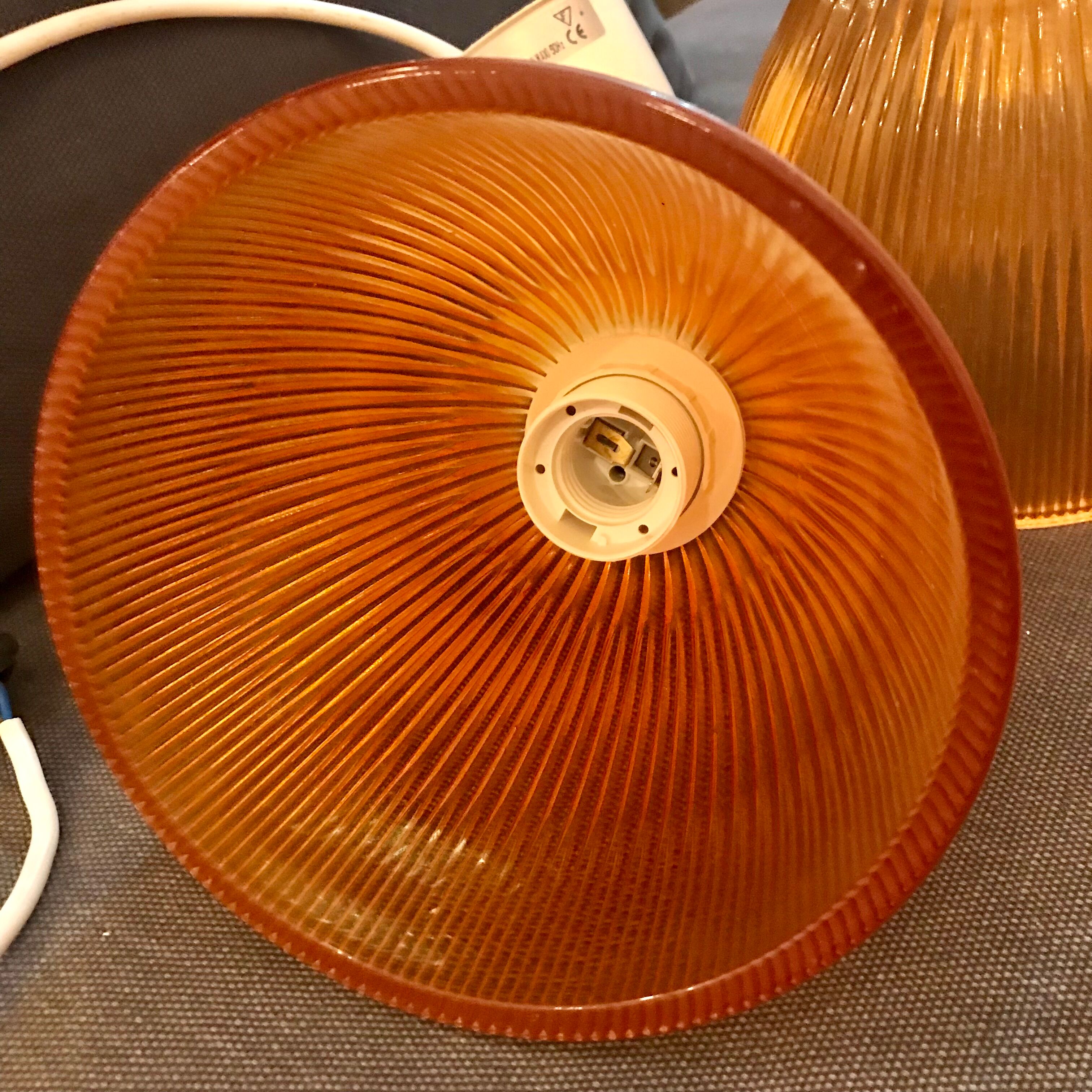 Set of 2 Corep suspensions with glass shade