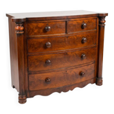 Commode galbée ancienne en acajou de style anglais