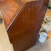 Bureau scriban anglais xixeme acajou avec tiroirs ferrures bronze boutons en os