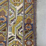 Hand-knotted rug with a pattern, 195 x 116 cm