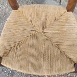 Straw mountain chair