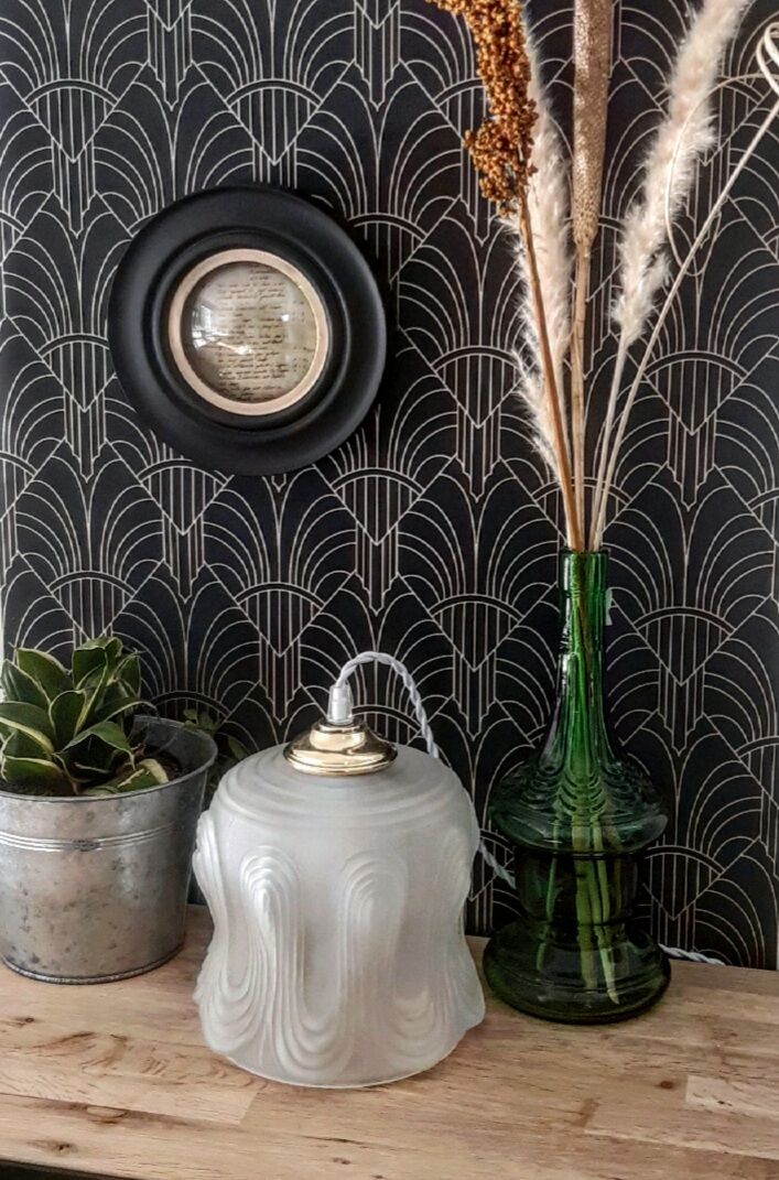 Vintage art deco lamp