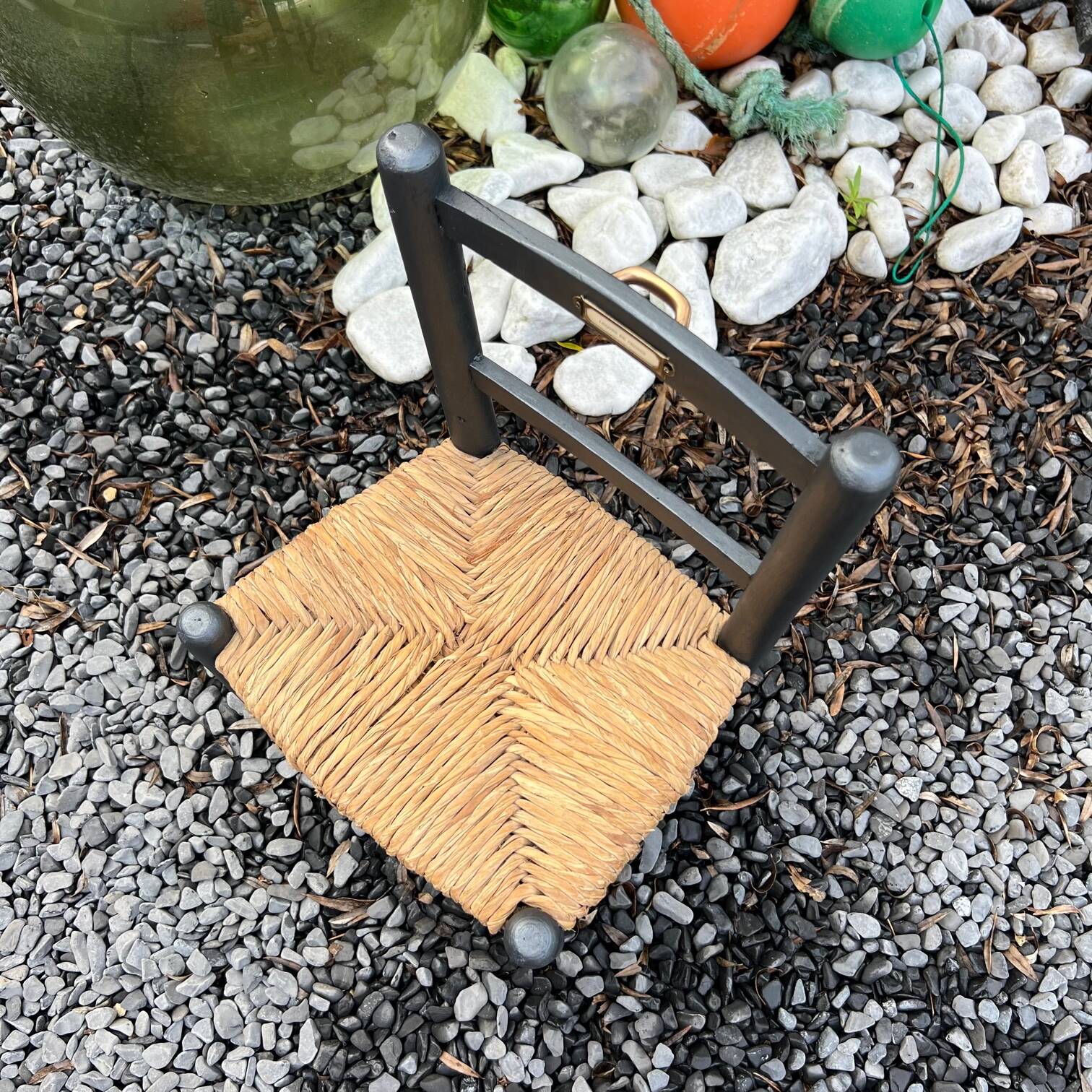 Mulched children's chair