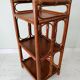Petite table d'appoint ancienne en bambou et bois