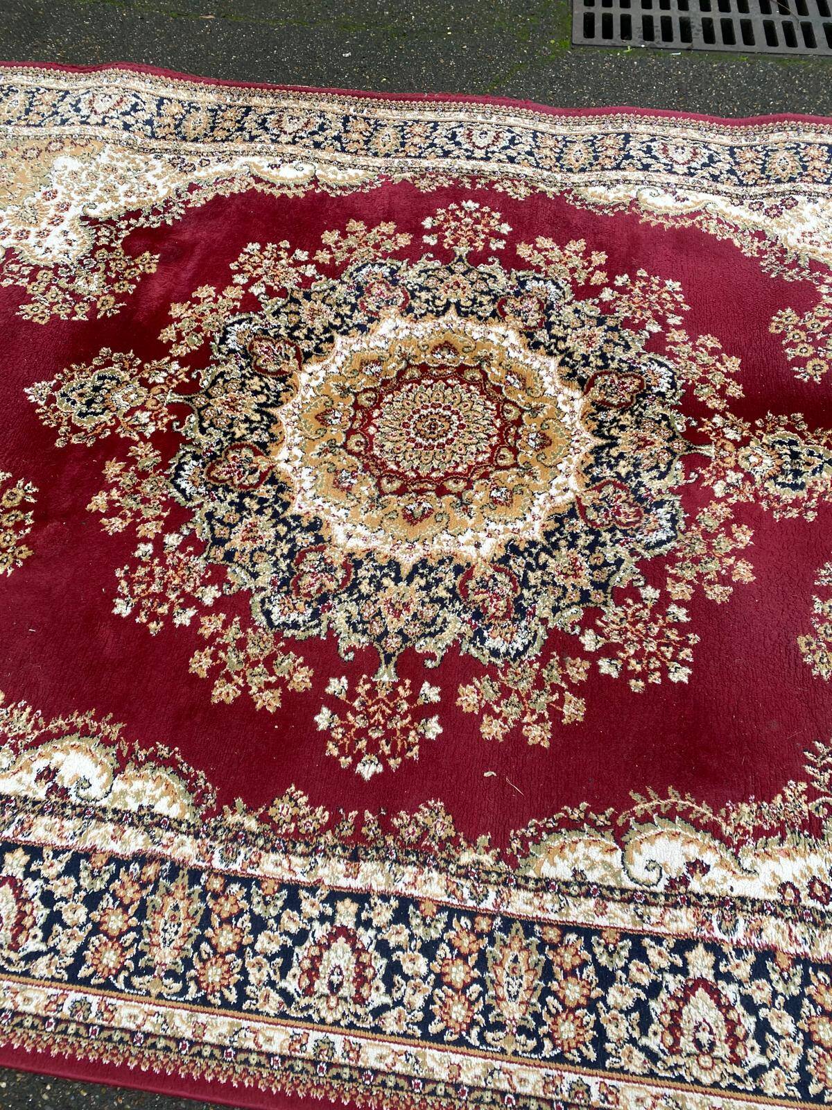Bordeaux Turkish Persian carpet, Bosphor quality, 200x300cm.