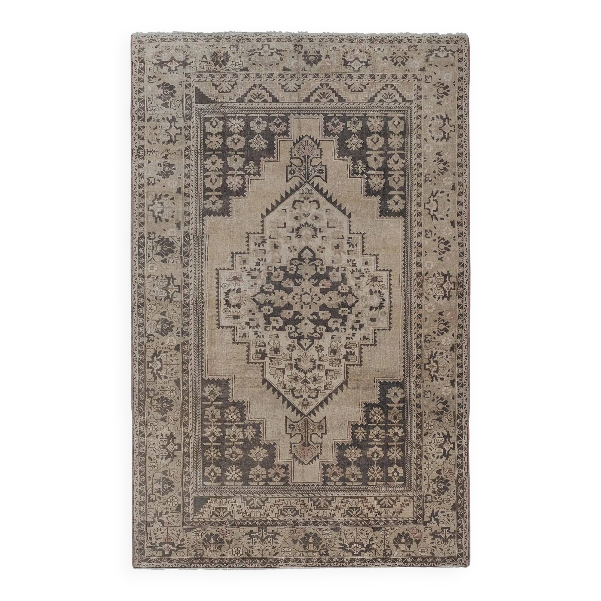 Tapis turc vintage fait main 232x372 cm