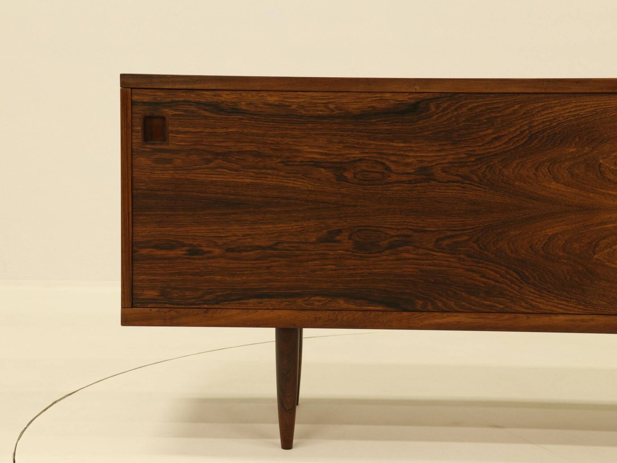 Buffet en palissandre modèle 20 de Niels Otto Møller
