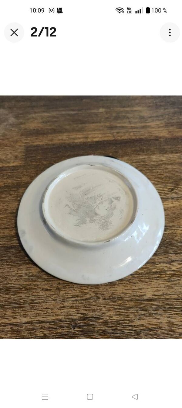 Assiette en céramique signée bèly ''femme qui danse''no2