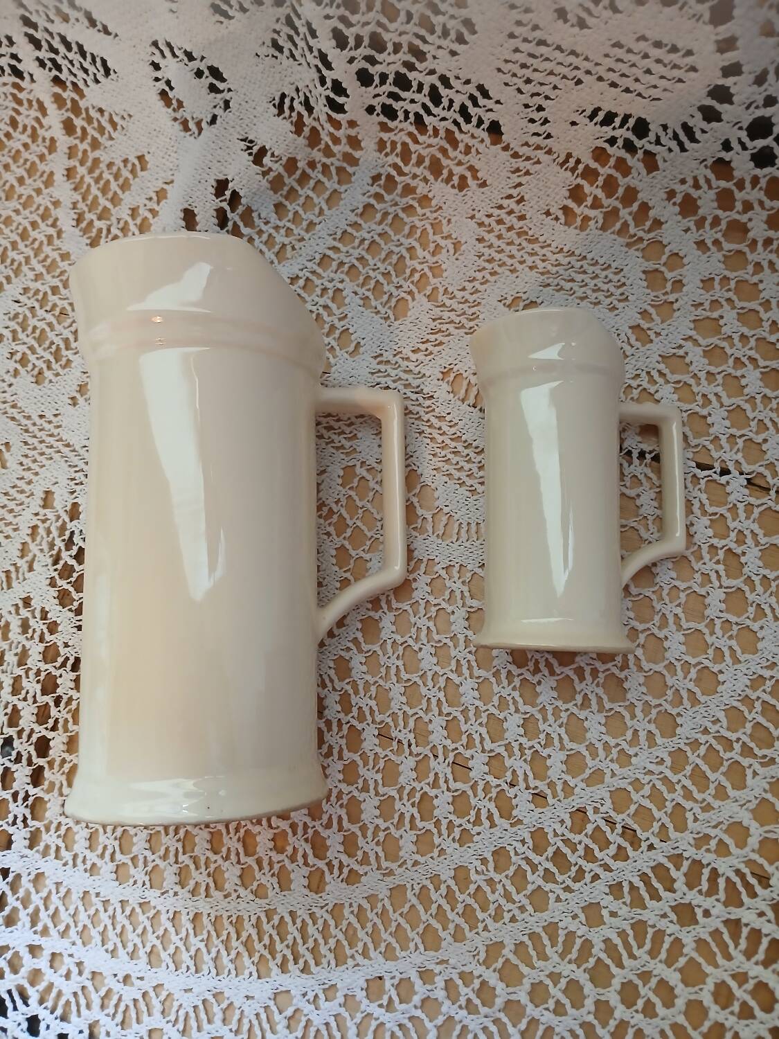 2 old pitchers